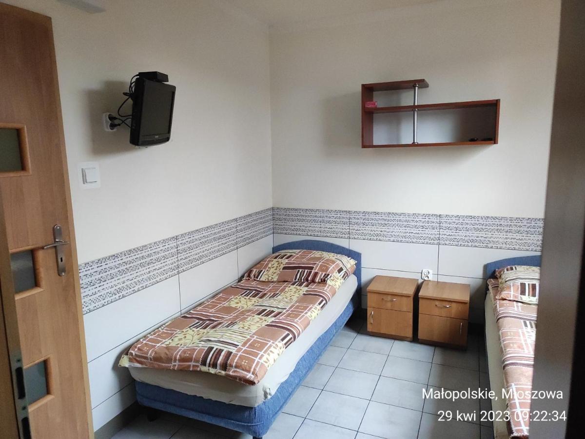 Antares U Basi Privatunterkunft Mloszowa